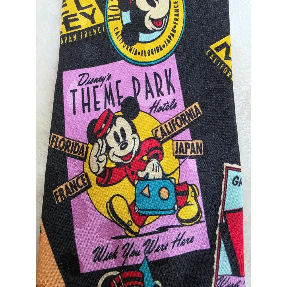 Mickey Inc Disney Mens Silk Tie Vintage Theme Park Hotel Bellhop Mickey Mouse‎